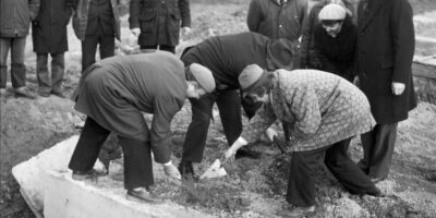 Nurgakivipanek Sommerlingi sovhoosi uuele keskusehoonele 05.11.1982