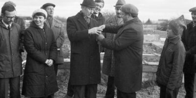 Nurgakivipanek Sommerlingi sovhoosi uuele keskusehoonele 05.11.1982