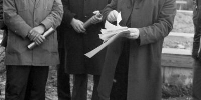 Nurgakivipanek Sommerlingi sovhoosi uuele keskusehoonele 05.11.1982